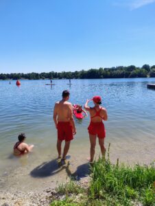 Retter vor dem Pickliger See