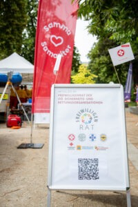 A-Ständer mit QR Code zu Freiwilligenrat