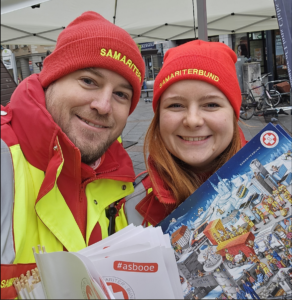 Zwei Sanitäter mit Selfie