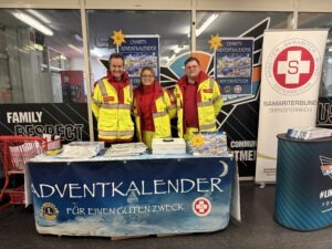 Samariter bei Verkaufsstand bei den Black Wings Linz