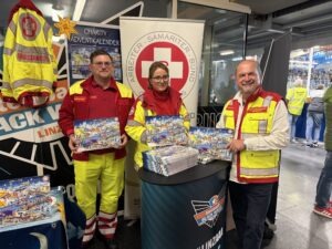 Samariter bei Verkaufsstand bei den Black Wings Linz